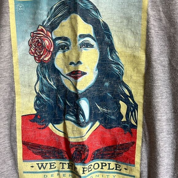 Obey graphic t shirt large - Picture 3 of 3